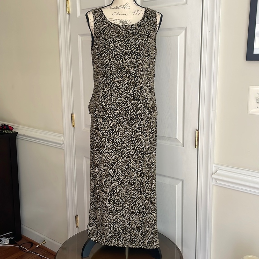 Ann Taylor NWT Skirt and tank top